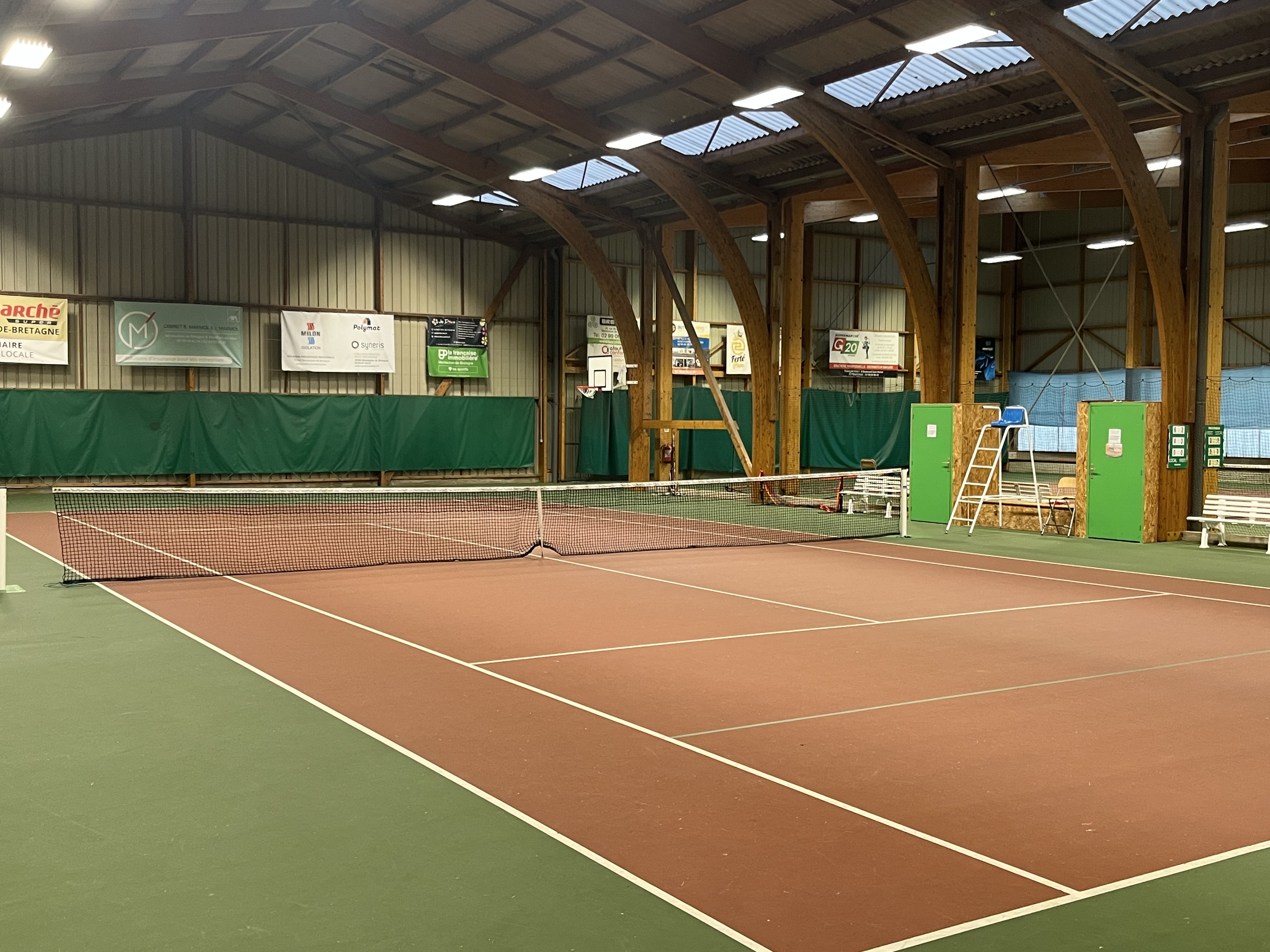 Terrains de Tennis image 1